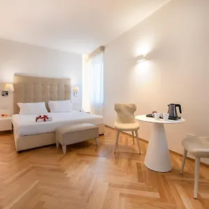 Asisium Boutique Assise